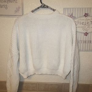 Bellla White Crop Top Knitted Sweater Size S